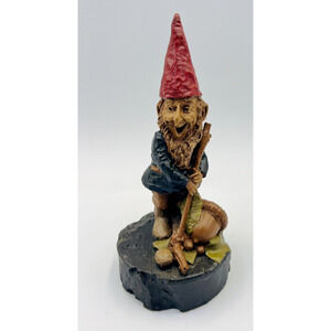 Vintage Tom Clark Gnome #66 “Puck” 6" Sports Hockey Figurine